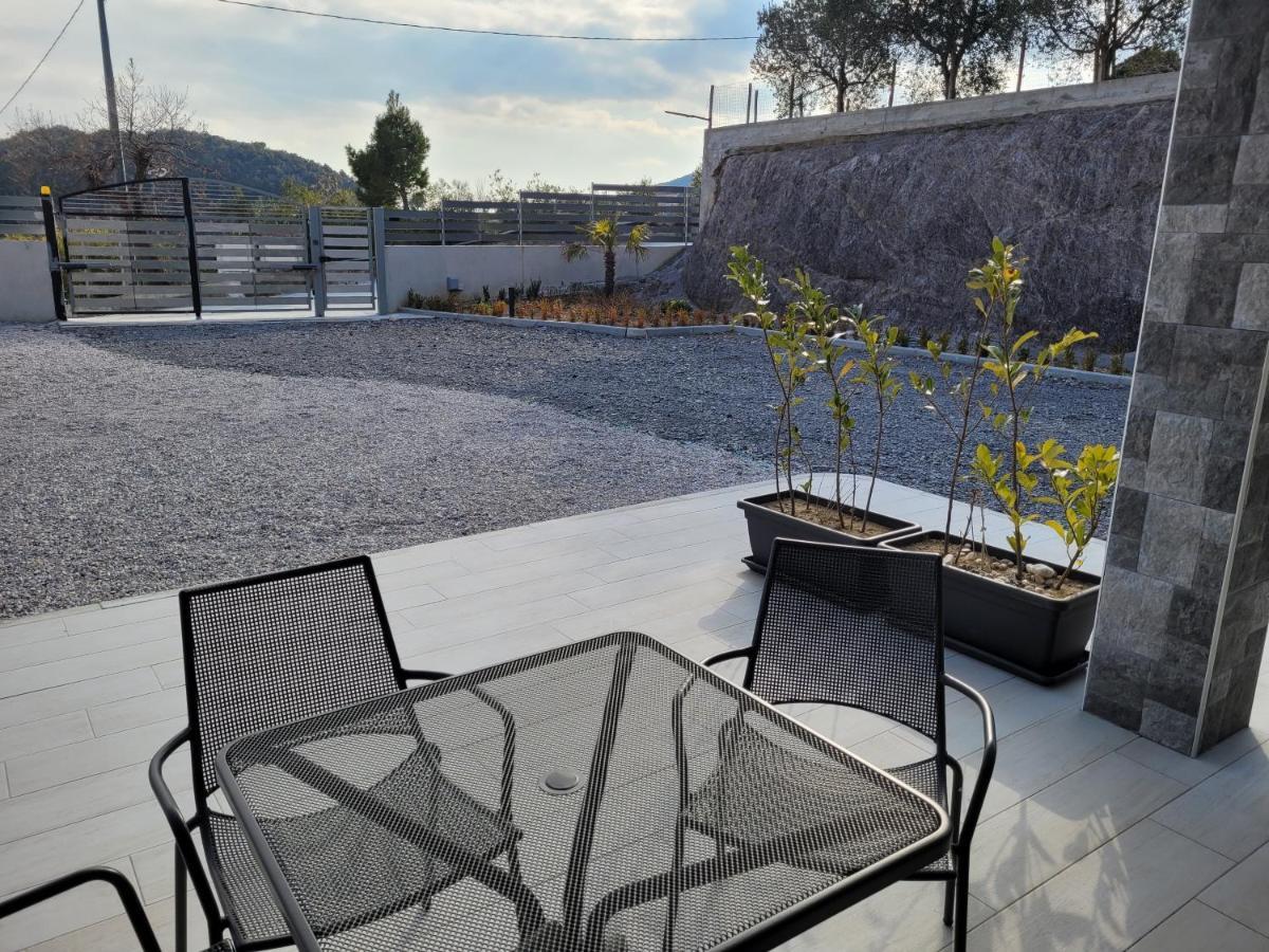 Appartamento Emma Con Piscina - Vista Mare"Tenuta Croce" Σαλέρνο Εξωτερικό φωτογραφία